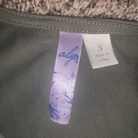 Francesca‘s cute top - Picture 2 of 3